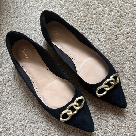 Clarks Shoes - Clarks Laina 15 Trim Black Suede Flats (Size 8)